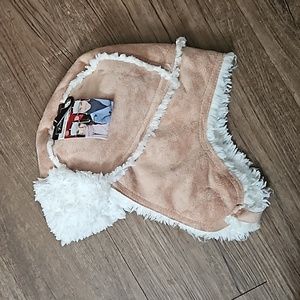 7 Apparel,  Bomber hat with Sherpa, one size fits most,  unisex,  tan.